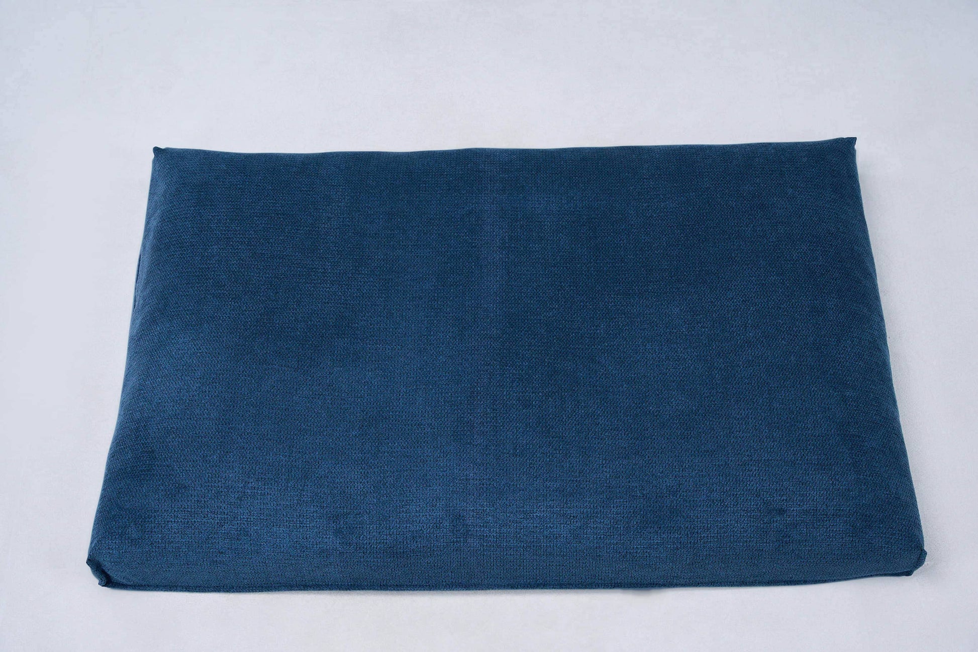 AirNest dog bed (S) in ocean blue, flat rectangular cushion cover