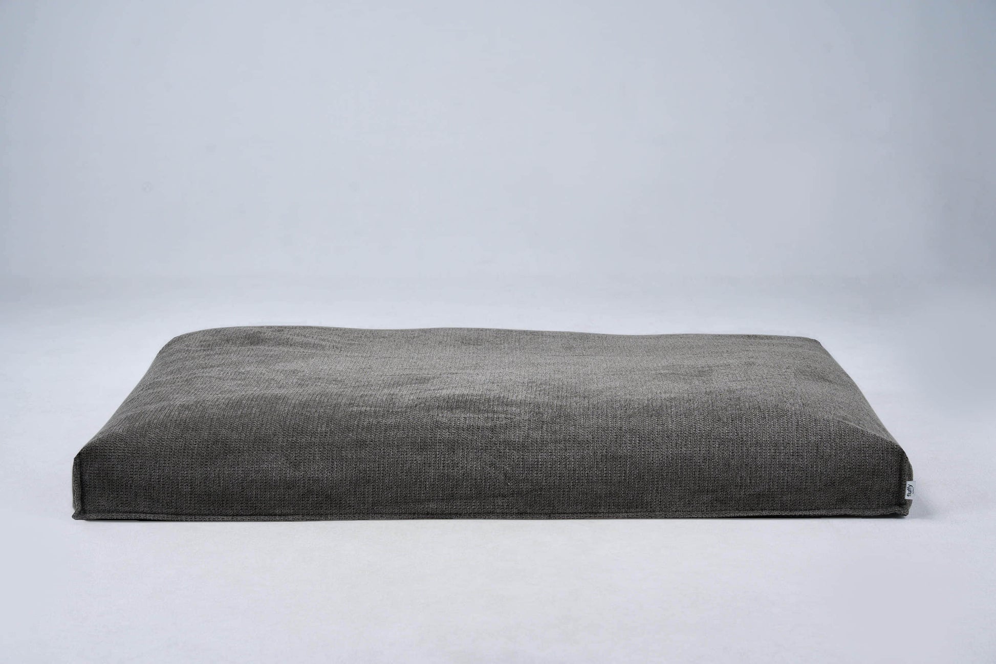 AirNest dog bed (S) in anthracite, front view of textured cushion
