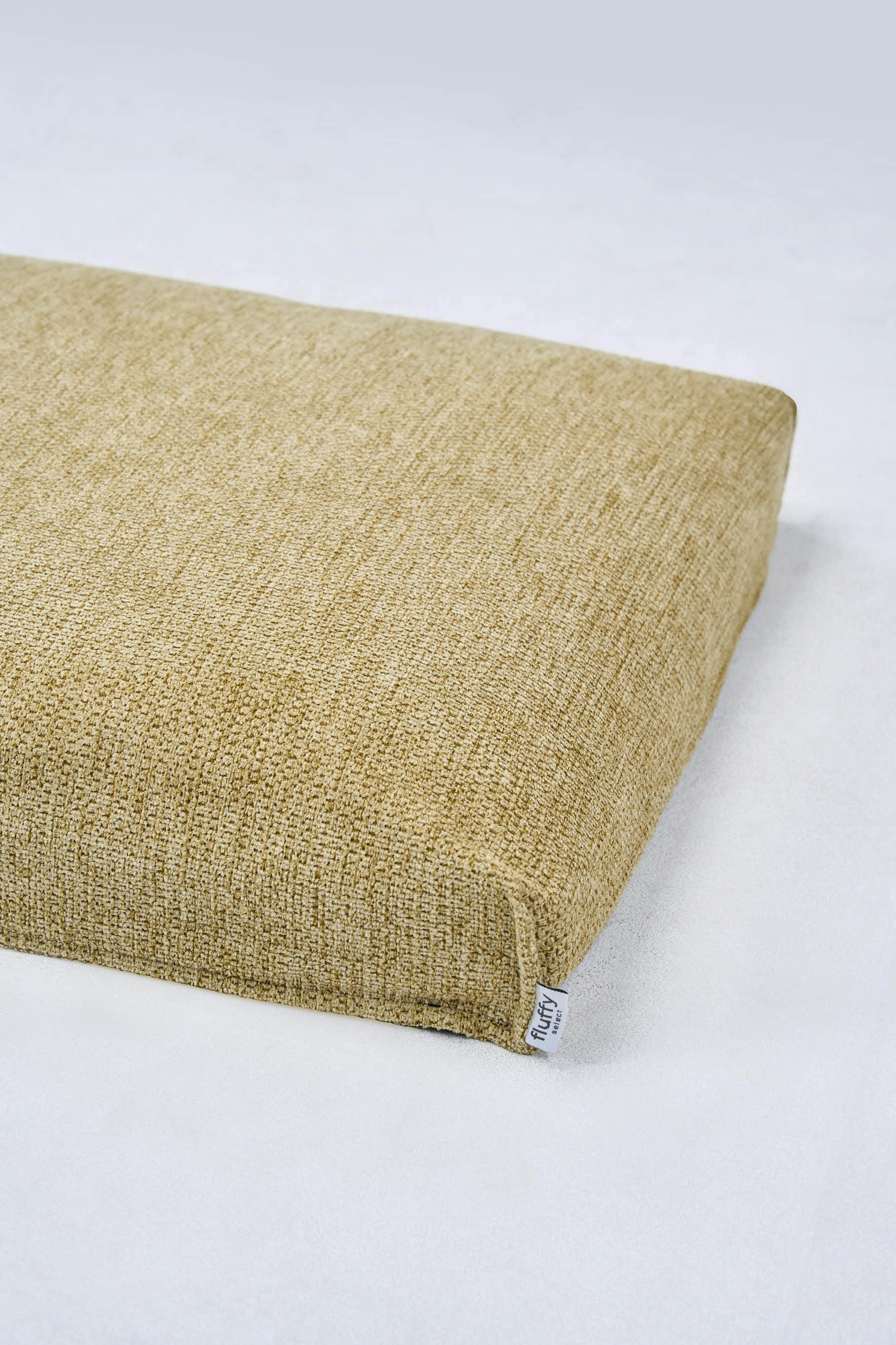 AirNest dog bed (S) in lemongrass, corner view of textured cushion